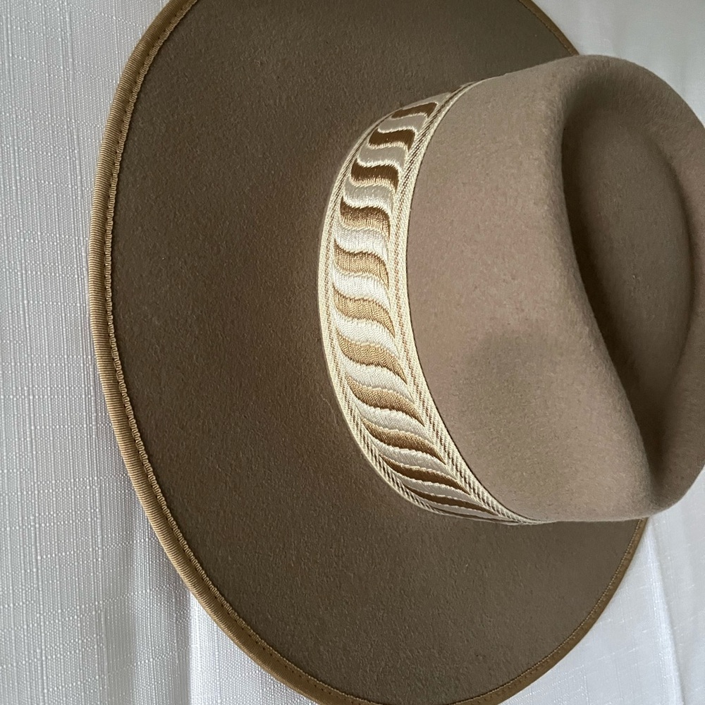 Olive & Pique Tan Wide-Brim Hat - Picture 3 of 4